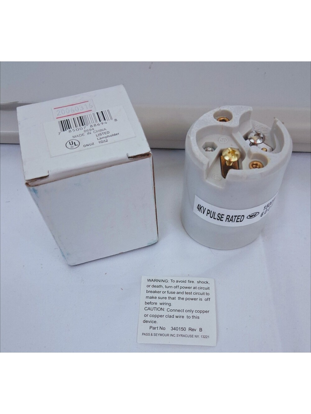 Mogul Base Lampholder PASS & Seymour ONUZ 1G52 Rated 4KV Pulse 1500W 600V NEW